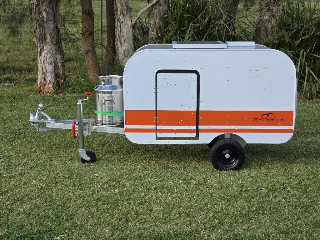 Orange-Chicken-Caravan-10-door-closed