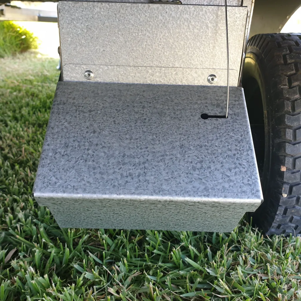 Chicken-caravan-10-auto-feeder-closed