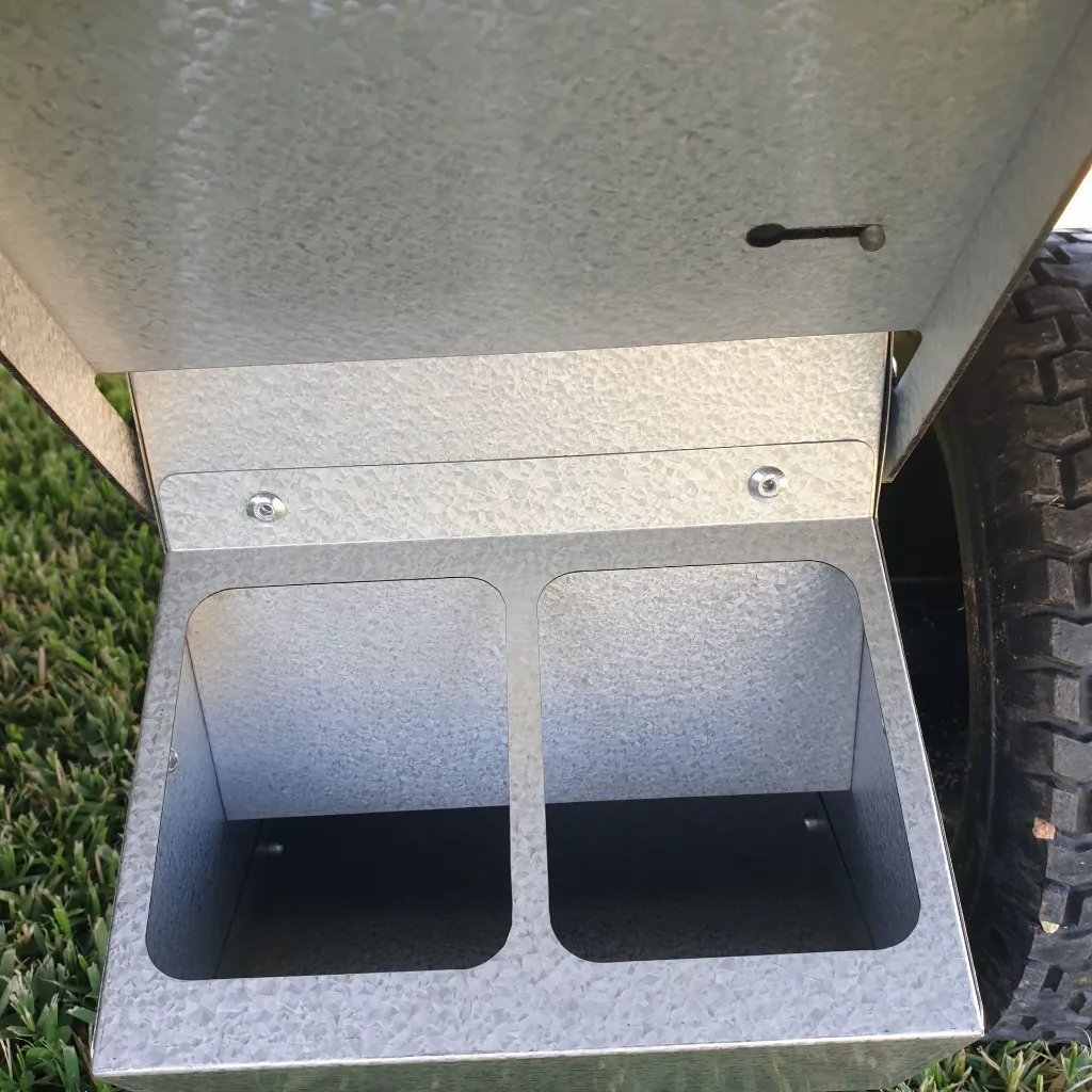 Chicken-caravan-10-auto-feeder-open